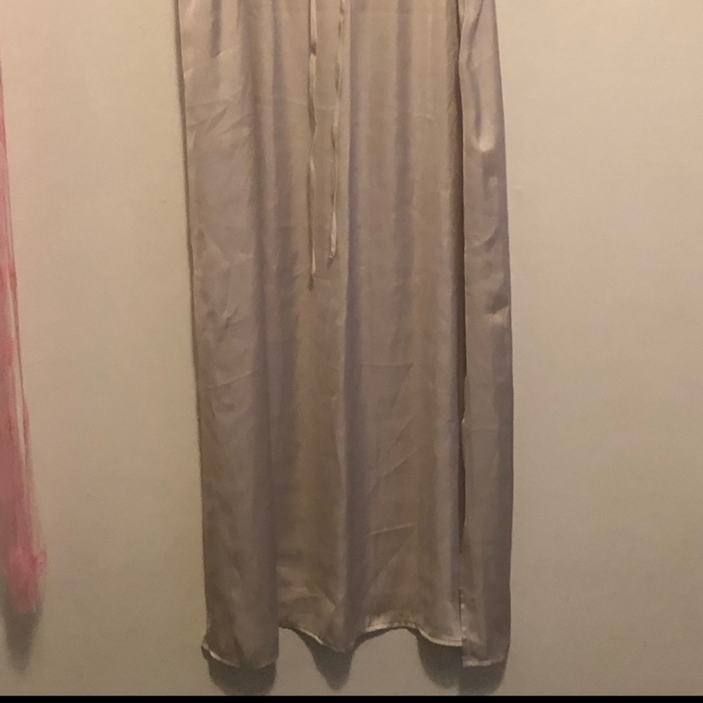 H&M Satin Maxi Slip Skirt With Side Slits, Size: L, Champagne Off-White - Picture 4 of 6